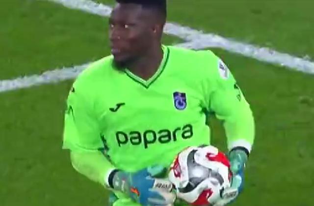 场上僵局终, 他们先后击, 当中 场上僵局终, 他们先后击, 当中