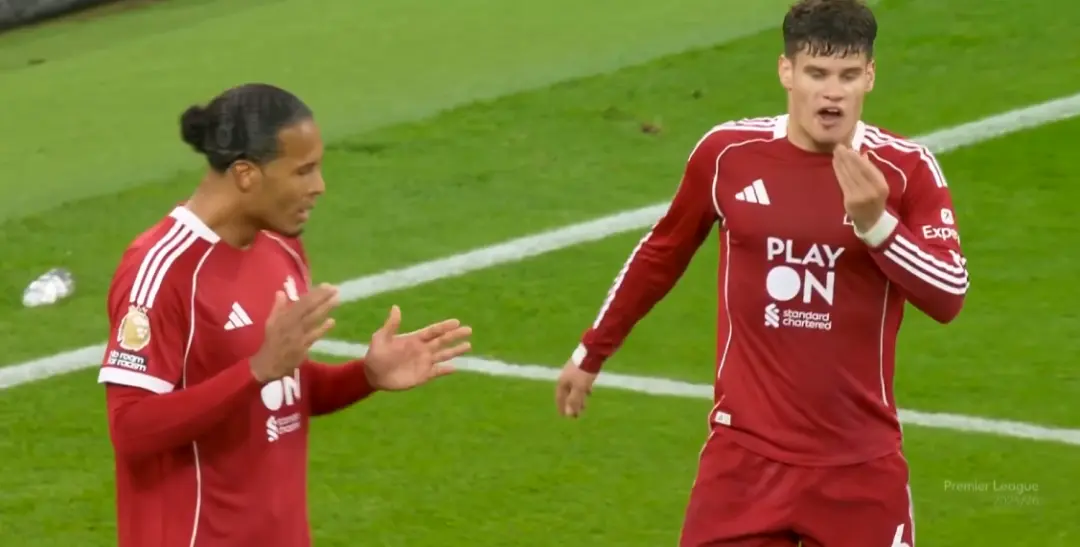 随后, 尔科兹传球, 布拉德利该 随后, 尔科兹传球, 布拉德利该